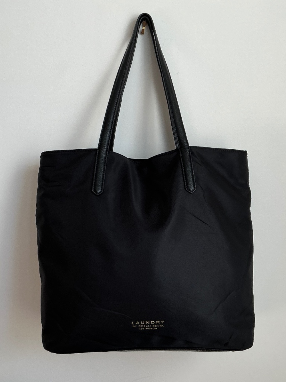 Beautiful LAUNDRY by Shelli Segal Nylon Tote Bag - Black- Like-New!